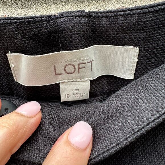 LOFT Black Cropped Pants with Flat Front Design - Picture 2 of 7